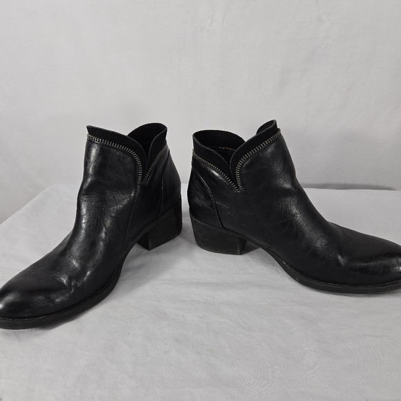 BOC By Born Dempsey Black Zip Leather Booties Women's Sz 8 Blocked Stacked Heel - Picture 3 of 10
